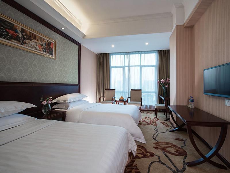 Vienna Hotel Guangzhou Shaheding Metro Station Екстериор снимка