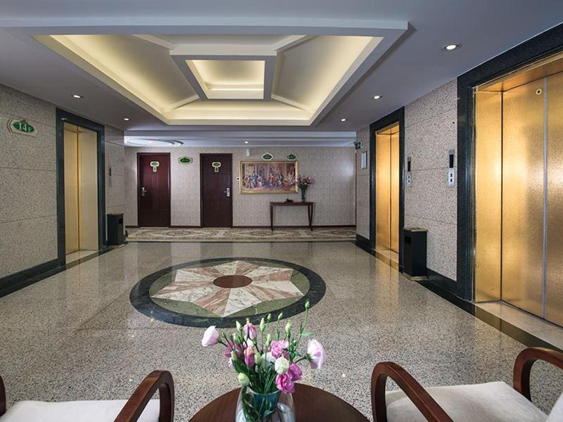 Vienna Hotel Guangzhou Shaheding Metro Station Екстериор снимка